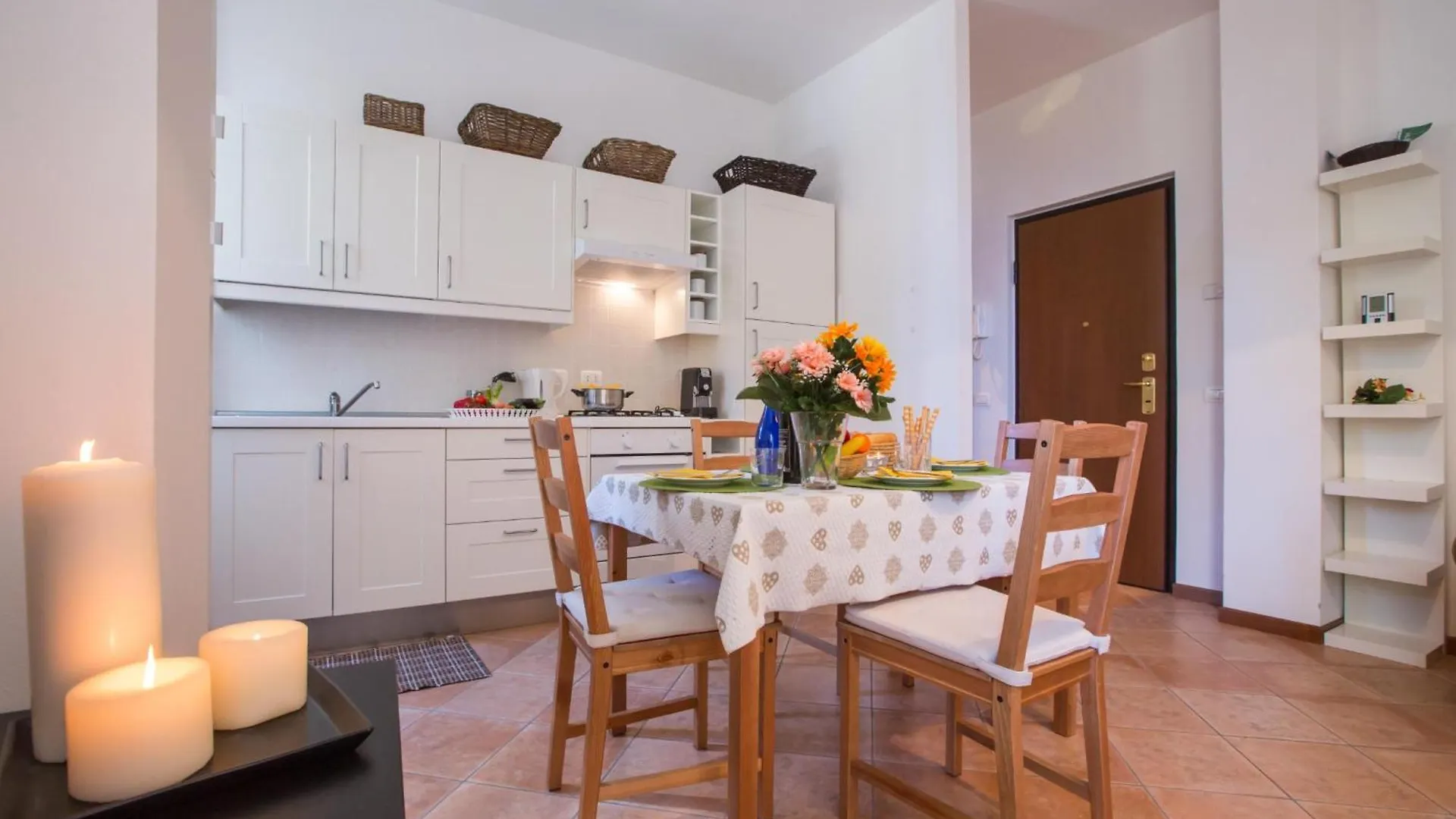 ורנה Casa Al Prato Apt. A דירה