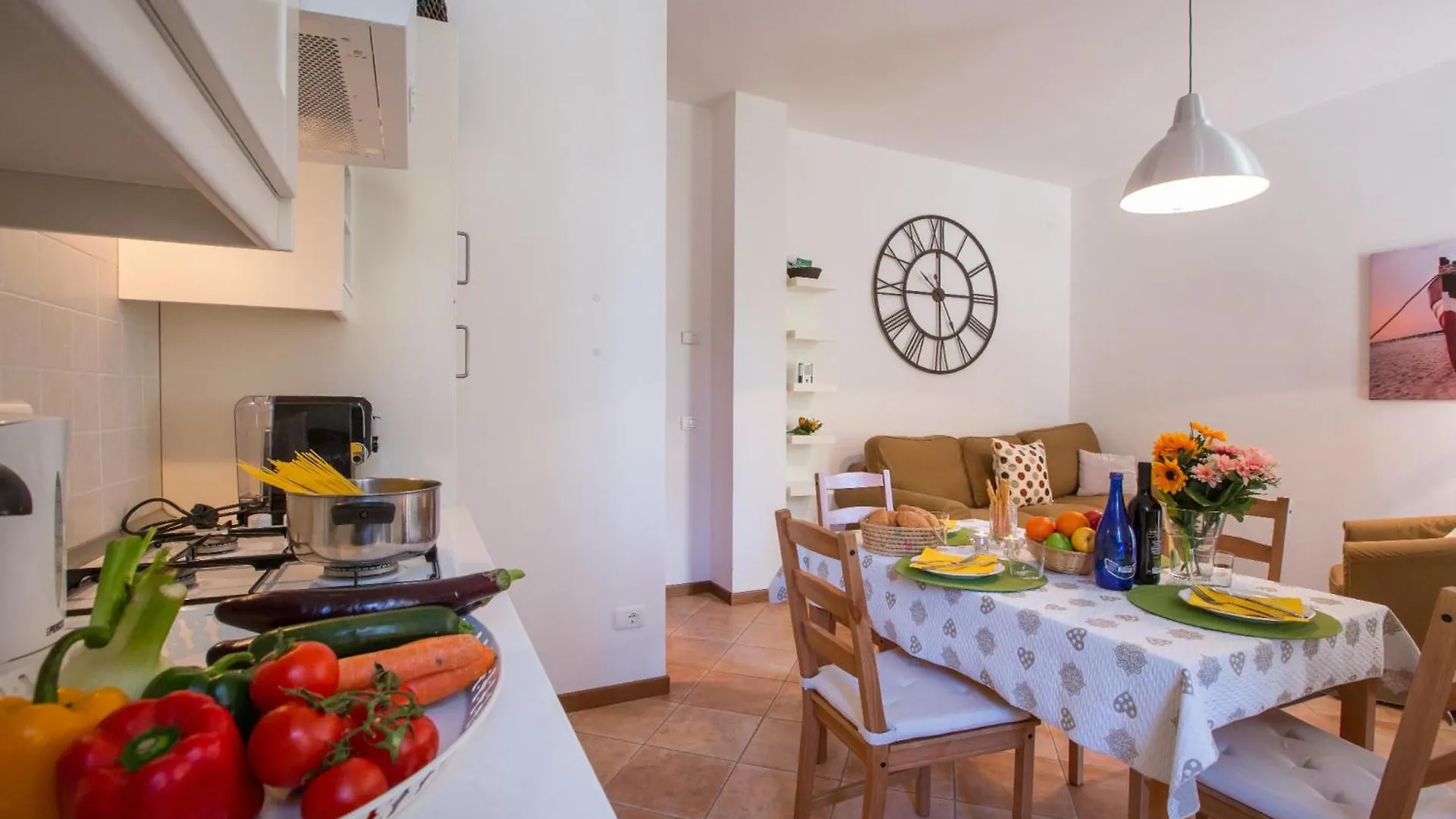 Casa Al Prato Apt. A 瓦伦纳